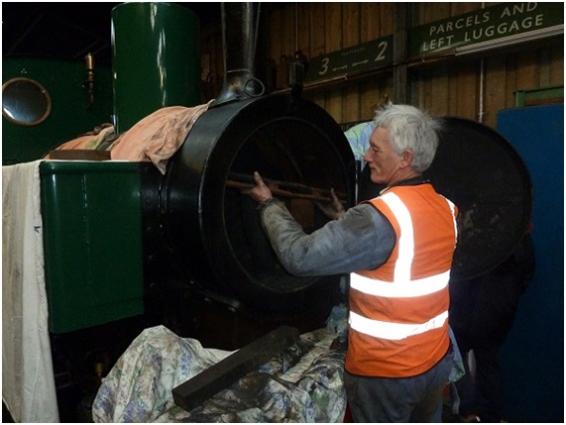 John Heys cleaningAXE's Smokebox, 2nd January 2014