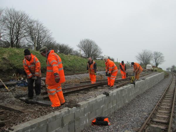 Carrying rails using tongs, 6th March 2014